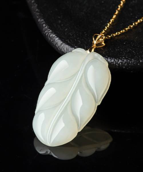 18K Gold Pendant Bail Handcrafted Leaf Design Natural Jade Jade Pendant Necklace