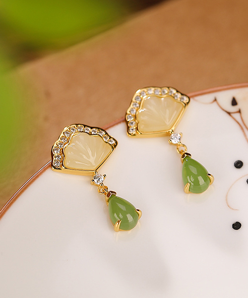 Natural Jade Shell Water Drops Design S925 Earrings