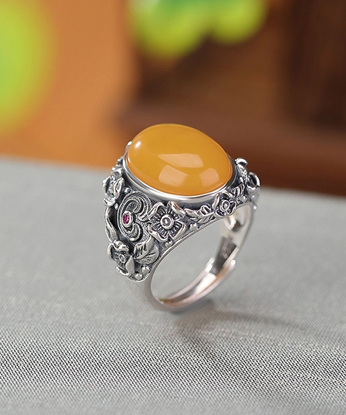 Amber Cabochon Ruyi Flower S925 Open Ring - Image 3